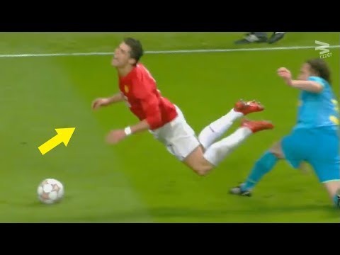 10 Unforgettable DIVES in Football