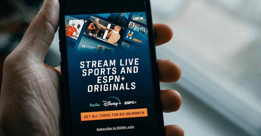 11 Best Football Streaming Apps You Can Leverage in 2024